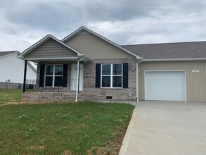 2800 Fisk Rd in Cookeville, TN - Foto de edificio - Building Photo