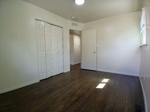 78 E Yale Ave in Pontiac, MI - Building Photo - Building Photo