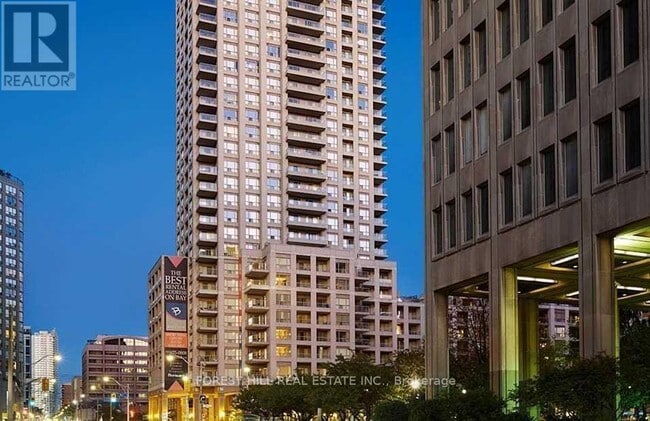 property at 925-925 Bay St.