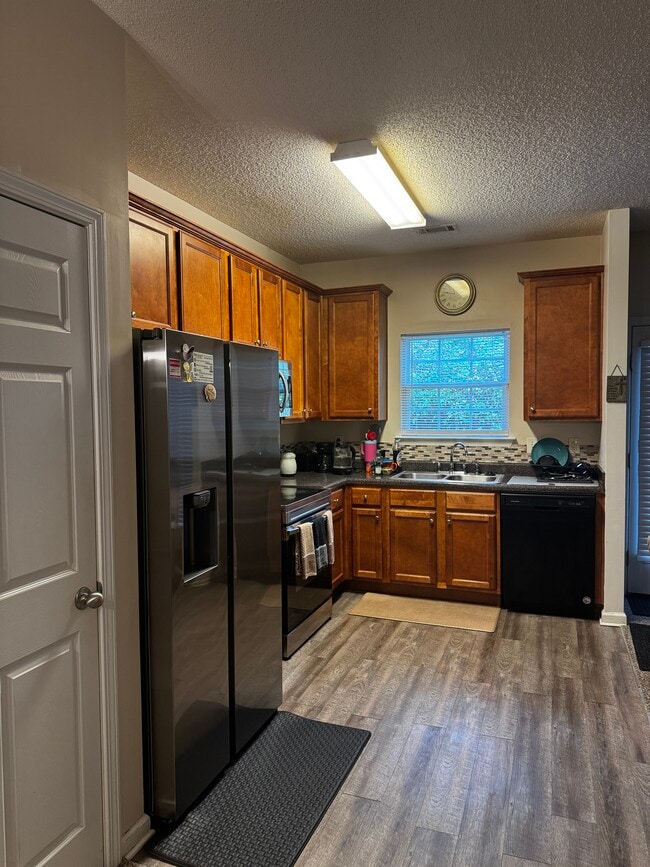 205 Shenandoah Dr in Riverdale, GA - Building Photo - Building Photo