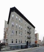 343 E 195th in Bronx, NY - Building Photo - Building Photo