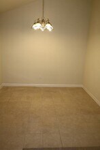 9846 Sagepike Dr in Houston, TX - Foto de edificio - Building Photo