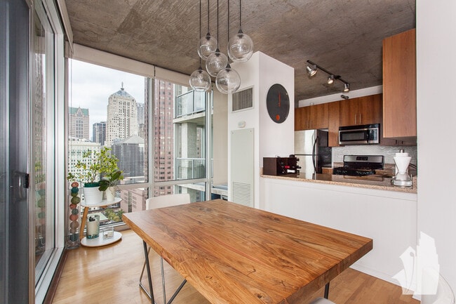 611 S Wells St in Chicago, IL - Building Photo - Building Photo