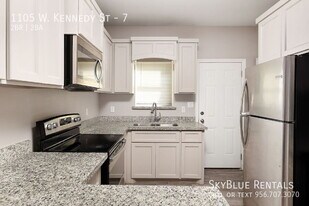 1105 W Kennedy St in Pharr, TX - Building Photo
