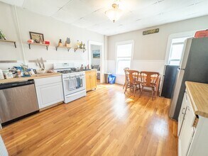 55 Hall Ave in Somerville, MA - Building Photo - Building Photo