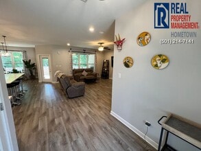 25 Emma Dr in Alexander, AR - Building Photo - Building Photo