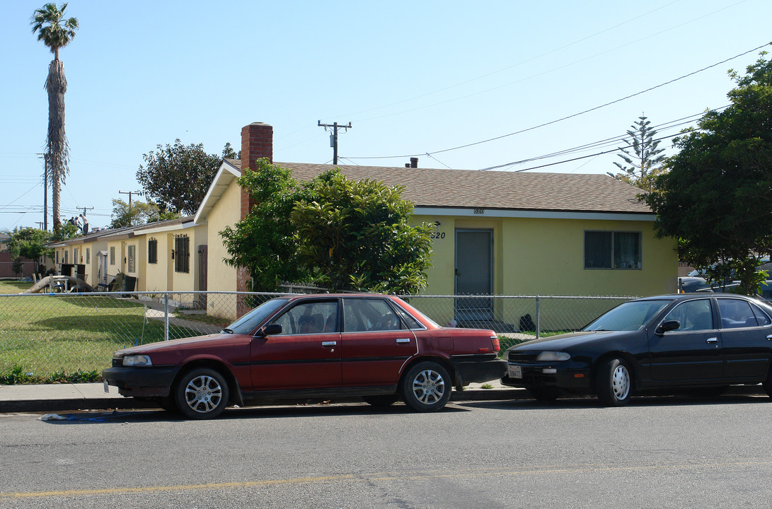 520-530 Hill St in Oxnard, CA - Building Photo