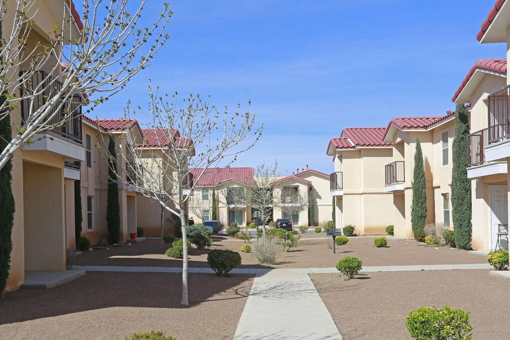 Crosspointe Apartments El Paso, TX Apartments