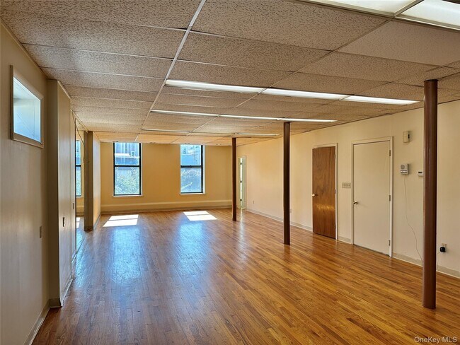 906 South St in Peekskill, NY - Building Photo - Building Photo