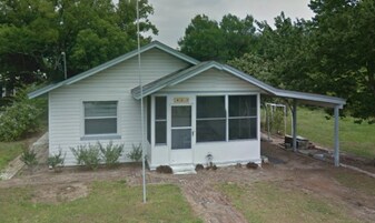 403 Virginia St in Frostproof, FL - Building Photo