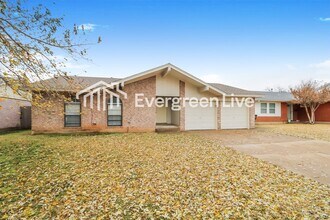 1413 Sunrise Dr in Moore, OK - Building Photo - Building Photo