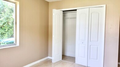 1348 W Evans Cir, Unit B in Deltona, FL - Building Photo - Building Photo