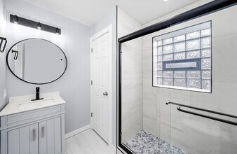 11315 S Ave G in Chicago, IL - Building Photo - Building Photo