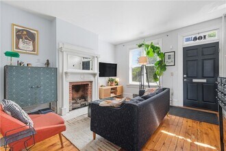106 E Jefferson St in Pittsburgh, PA - Building Photo - Building Photo