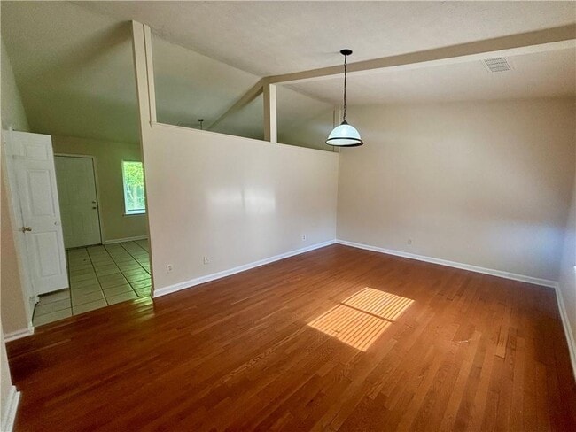 880 Stillwater Ln in Lawrenceville, GA - Building Photo - Building Photo