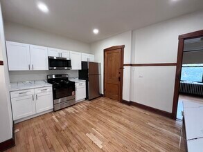 3756 N Leavitt St in Chicago, IL - Building Photo - Building Photo