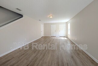 7804 Playschool Ln in Jacksonville, FL - Building Photo - Building Photo