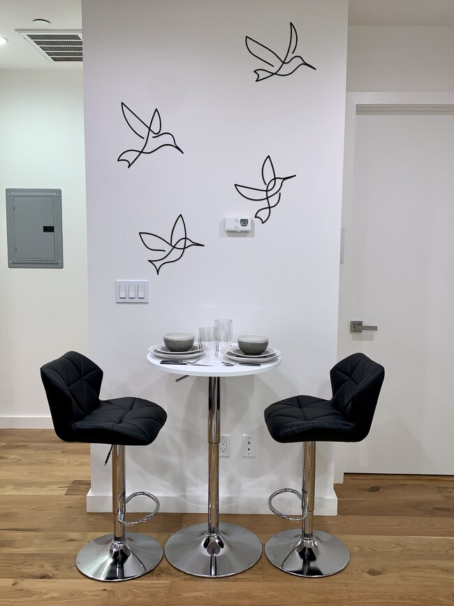 33 Cortland Ave in San Francisco, CA - Foto de edificio - Building Photo