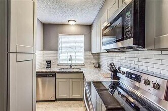 3838 Coates Cir in Benbrook, TX - Building Photo - Building Photo