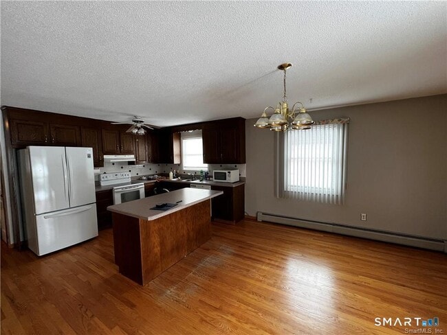 58 Charles St in New Britain, CT - Building Photo - Building Photo