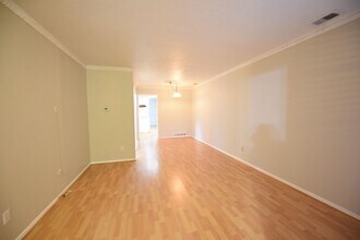 5439-5439 Anita St in Dallas, TX - Building Photo - Building Photo