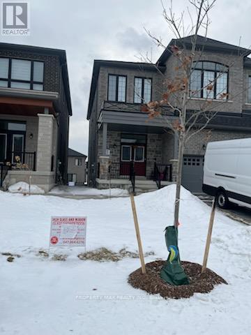 928 Rexton Dr in Oshawa, ON - Building Photo - Building Photo