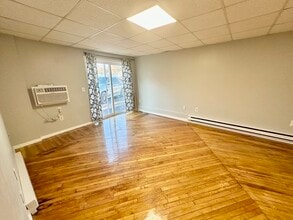 16 Richards Ave in North Attleboro, MA - Building Photo - Building Photo