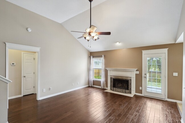 404 Birdstone Dr in Smyrna, TN - Building Photo - Building Photo