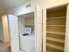 25235 SE Klahanie Blvd in Issaquah, WA - Building Photo - Building Photo