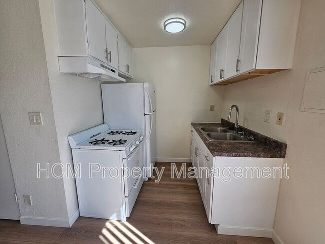 property at 11450 Calvert St
