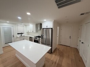 17 School St in Hudson, MA - Building Photo - Building Photo