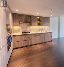 8611-8611 Hazelbridge Wy in Richmond, BC - Building Photo - Building Photo