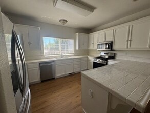 282 Farrell Ave in Gilroy, CA - Building Photo - Building Photo