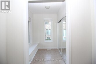 7804 Juneberry Dr in Niagara Falls, ON - Building Photo - Building Photo