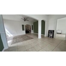 113 NW 35th St in Miami, FL - Building Photo - Building Photo