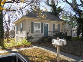 913 Claflin Rd, Unit 1