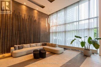 72-872 Esther Shiner Blvd in Toronto, ON - Building Photo - Building Photo