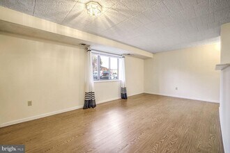 995 Heather Ridge Dr-Unit -4D in Frederick, MD - Building Photo - Building Photo