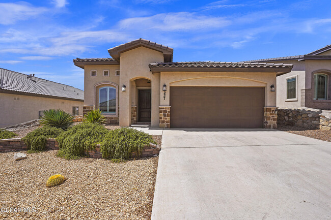 237 Ilchester Wy in El Paso, TX - Foto de edificio - Building Photo