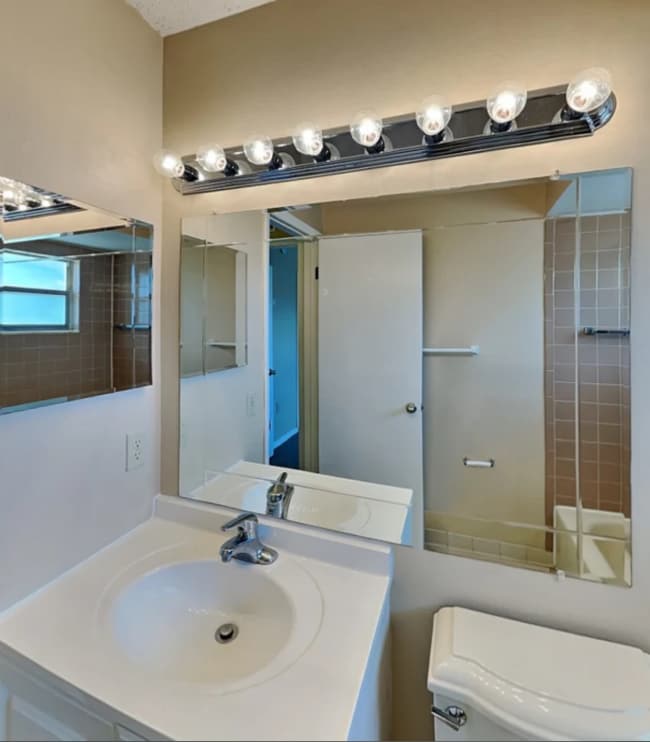 property at 11631 Country Run Rd