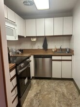 45 Burgundy Hill Ln in Middletown, CT - Building Photo - Building Photo