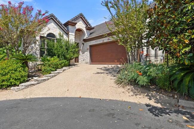 2106 Rue De St Germaine in Austin, TX - Building Photo - Building Photo