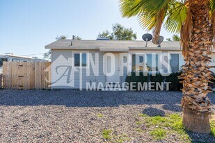 215 E 10th St in Casa Grande, AZ - Building Photo