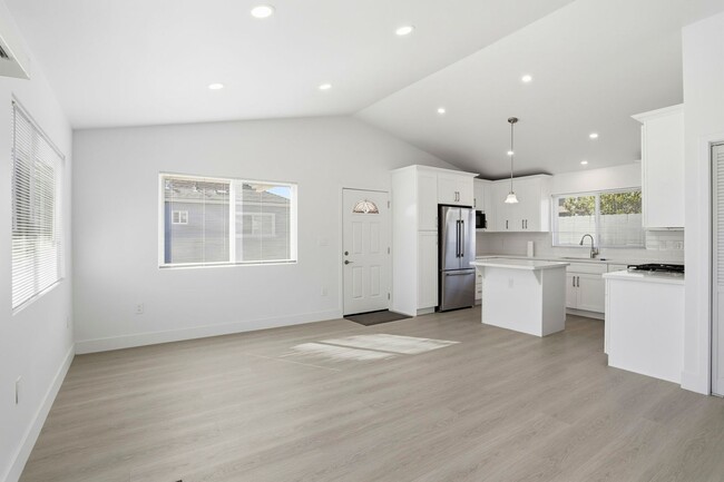 28 Amesti Rd in Watsonville, CA - Building Photo - Building Photo