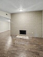 3421 Meadowmoor St in Fort Worth, TX - Building Photo - Building Photo