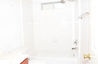 8214 Malin Ct photo'