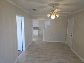 1795 Euclid St in Beaumont, TX - Foto de edificio - Building Photo