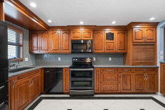 511 Bayshore Dr, Unit #904 in Fort Lauderdale, FL - Building Photo - Building Photo