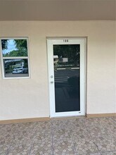 1025 SE 2nd Ave in Dania Beach, FL - Building Photo - Building Photo