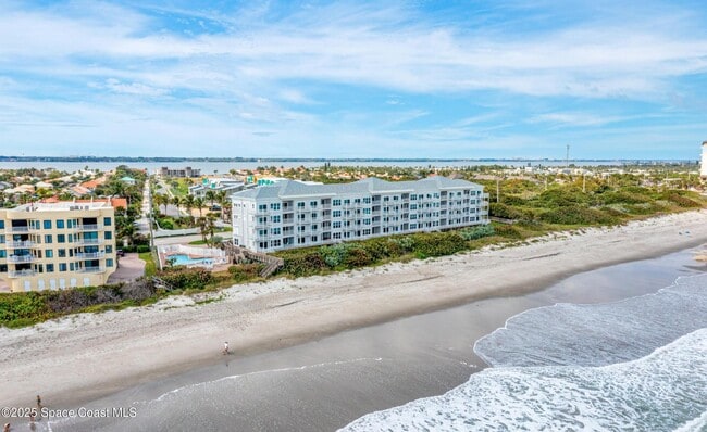 3037 S Hwy A1A in Melbourne Beach, FL - Building Photo - Building Photo